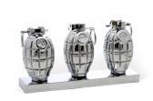 BARKER Clive Three Hands Grenades BARKER Clive Three Hands Grenades