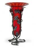 BELLOTTO Umberto Vase In Floraler Eisenfassung BELLOTTO Umberto Vase In Floraler Eisenfassung