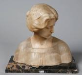 BESSI Giuseppe "buste De Femme En Albâtre Et Marbre Sculptés. Signé G. Bessi. Travail Italien. Epoque : Vers 1900-1920. (*). H.(socle En Marbre Noir Compris):39cm BESSI Giuseppe "buste De Femme En Albâtre Et Marbre Sculptés. Signé G. Bessi. Travail Italien. Epoque : Vers 1900-1920. (*). H.(socle En Marbre Noir Compris):39cm