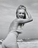 DE DEINES Andre Marilyn Monroe
On Tobey Beach DE DEINES Andre Marilyn Monroe
On Tobey Beach