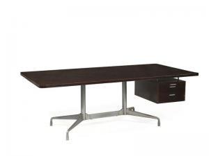 http://images.arcadja.com/eames_charles_ormand-bureau~OM35a300~10170_20121119_19628_382.jpg