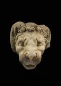 LION de Noël Transformée En Fontaine À La Renaissance. LION de Noël Transformée En Fontaine À La Renaissance.