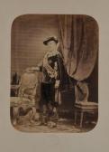 MARTINEZ Y HERMANOS Alonso Portrait D'homme En Costume De Mousquetaire MARTINEZ Y HERMANOS Alonso Portrait D'homme En Costume De Mousquetaire