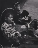 MITCHELL Benn New York (two Boys Eating Ice Cream) MITCHELL Benn New York (two Boys Eating Ice Cream)