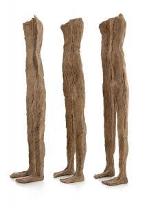 ABAKANOWICZ Magdalena,Three figures from the series "Figures standing ba,1986,Desa Unicum 2024-04-11