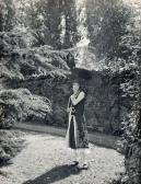 ABBE James 1883-1973,Anna pavlova in the grounds of ivy house,1927,Bloomsbury London GB 2009-05-21