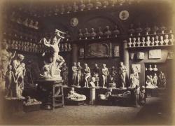 ALINARI Fratelli 1854-1920,Salle des Statues et Bustes à l'intérieur du Campo,Christie's 2002-11-16
