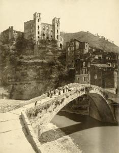 ALINARI Vittorio 1859-1932,Dolceacqua - ponte castello dei Doria,Galerie Bassenge DE 2010-06-03