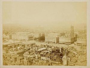 ANONYMOUS,Ansicht des Tribunal de Commerce mit Place de la C,1865,Galerie Koller CH 2015-09-19