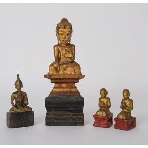 ANONYMOUS,Due figure di Buddha e una coppia di monaci,Della Rocca IT 2016-11-17