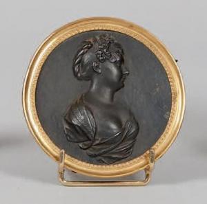 ANONYMOUS,Médaillon figurant le profil de la reine Louise de Prusse,Beaussant-Lefèvre FR 2018-10-24