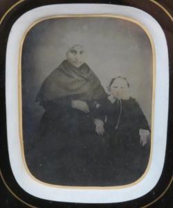 ANONYMOUS,Portrait de Jeanne Boudret et sa mère,1865,Millon & Associés FR 2018-03-16