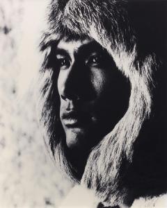 ANONYMOUS,Portrait eines jungen Inuit im Halbprofil,Schloss DE 2018-11-30