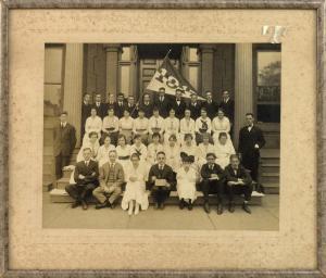 ANONYMOUS,the high school class of 1917 seated and standing ,1917,Eldred's US 2019-01-18