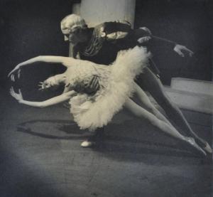 ARAPOFF Cyril,Ballet study depicting Alecia Markova and Anton Do,1935,Burstow and Hewett 2010-05-26