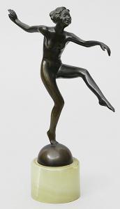 BARNER M 1900-1900,Skulptur eines tanzenden Mädchenaktes,Reiner Dannenberg DE 2021-03-25