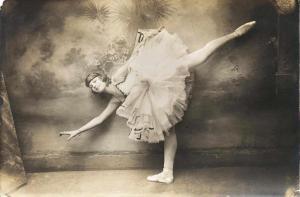 BARON ADLOF DE MEYER 1868-1946,Dancer,Stahl DE 2019-11-30