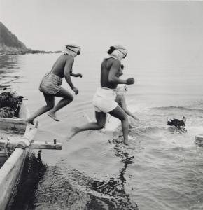 BAYLOR ROBERTS J,Diving for Agar-agar (Seaweed), Sagami Bay, Japan,1949,Christie's 2012-12-06