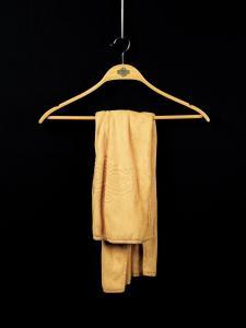 BEICHEN YANG 1970,Towel (1/1),2007,Hosane CN 2011-06-26