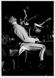BENZMANN Axel 1939,Ray Charles at the piano, Berliner Sportpalast,1969,Galerie Bassenge 2014-06-04
