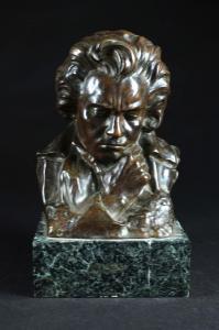 BIZARD Suzanne 1873-1963,Ludwig van Beethoven en buste,Galerie Moderne BE 2022-11-14