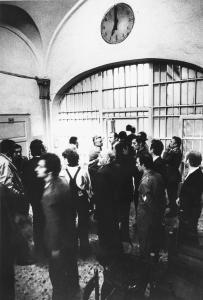 BONASIA Aldo 1949-1995,Incontro tra fotografi e detenuti a San Vittore,1970,Finarte IT 2023-09-12