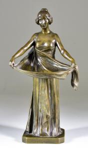 BOUVAL Maurice,Standing female figure - "Baguier Feemme Drapée",Canterbury Auction 2022-10-01