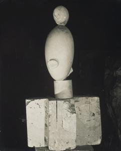 BRANCUSI Constantin 1876-1957,La Négresse blanche de trois-quart vue de nuit,Christie's 2017-10-19