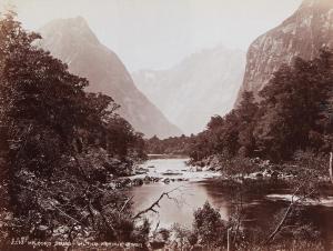 BROS Burton,Milford Sound- on the Arthur River,Webb's NZ 2022-03-07