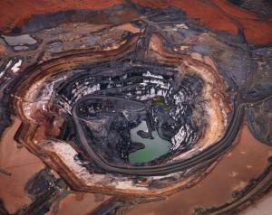 BURTYNSKY Edward 1955,Silver Lake Operations #1, Lake Lefroy, Western Au,2007,Heffel CA 2016-05-28