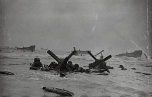 CAPA Robert,D-Day Landing, Omaha Beach, Normandy,1944,Phillips, De Pury & Luxembourg 2024-04-05