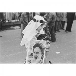 CHAUVEL Patrick 1949,Le père, le fils et le guide, Téhéran, Iran,2014,Piasa FR 2014-10-28