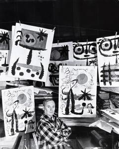COLOMB Denise,Joan Miró dans son atelier entouré de ses œuvres,1954,Yann Le Mouel 2024-03-22