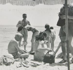 CONTESSE Serge,Pablo Picasso et ses proches, Chez Tétou, Golfe Ju,1954,Mercier & Cie 2024-03-02
