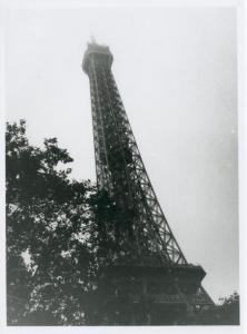 COTELLON Garnier 1956,La Tour Eiffel, brouillard, Paris 7e,2017,Artprecium FR 2020-02-04