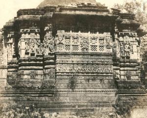 de LAGRANGE Alexis 1825-1917,Inde Ancien temple hindou à Tchittour, entre Ag,1851,Millon & Associés 2023-05-23