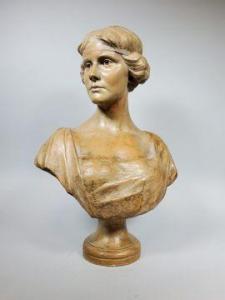 DE PREVILLE R,Buste de jeune femme,1922,Saint Germain en Laye encheres-F. Laurent FR 2021-04-24
