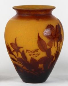 DELATTE Andre 1887-1953,Nancy cameo glass vase,Clars Auction Gallery US 2020-02-23