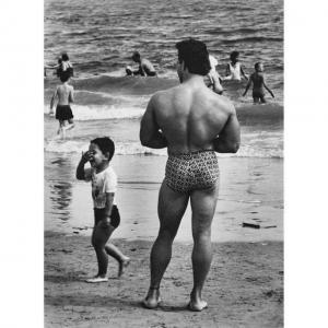 DILLE Lutz 1922,BEACH MAN, CONEY ISLAND, NEW YORK CITY,1962,Waddington's CA 2020-08-13