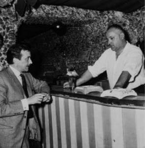 DOISNEAU Robert,Le Maitre d'Hotel du Club de Jazz du Vieux Colombi,1959,Basezero 2024-03-19