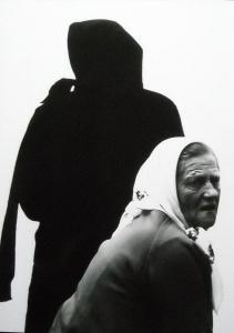 ENDRODI Peter 1951,Fehér-fekete fejkendős asszonyok,1984,Feny Gallery HU 2014-03-05