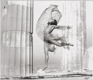 ERICHSEN Nelly 1882-1917,The dancer Nikolska in the Parthenon,1929,Galerie Bassenge DE 2017-05-31