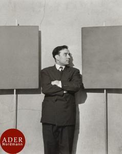 FARABOLA,Yves Klein lors de son exposition à la galerie Apollinaire,1957,Ader FR 2018-06-21