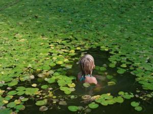 FOGLIA Lucas 1983,Maddie with Water Lilies, North Carolina,2008,Phillips, De Pury & Luxembourg 2021-11-23