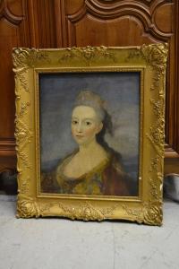 FRENCH SCHOOL,portrait of a lady,Vickers & Hoad GB 2018-06-30