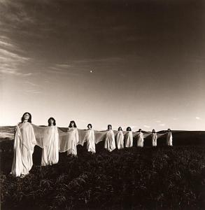 FRIEDMAN SUSAN 1950,Women in white,1982,Finarte IT 2018-12-04
