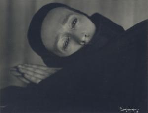 HAGEMEYER Johan 1884-1962,Elsa Naess in 'Dance Grotesque',1938,Bonhams GB 2022-12-12