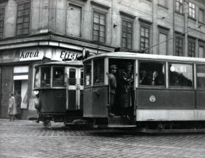 HAK Miroslav 1911-1978,Pražské tramvaje,1945,Art Consulting CZ 2006-05-21