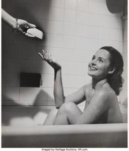 HALSMAN Philippe 1906-1979,Untitled (Woman in Bathtub),1960,Heritage US 2024-02-14