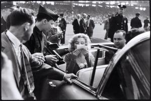 HENRIQUES BOB 1930-2011,Marilyn Monroe at Yankee Stadium, New York,1959,Aste Bolaffi IT 2018-11-06